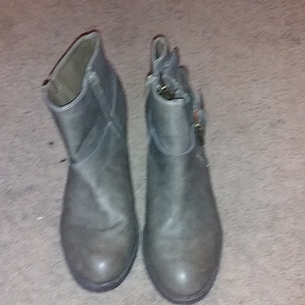 Ankle boots
